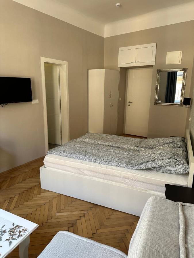 Nice 5 Apartments Сараево Экстерьер фото