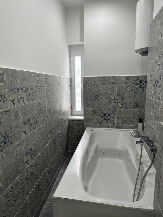 Nice 5 Apartments Сараево Экстерьер фото