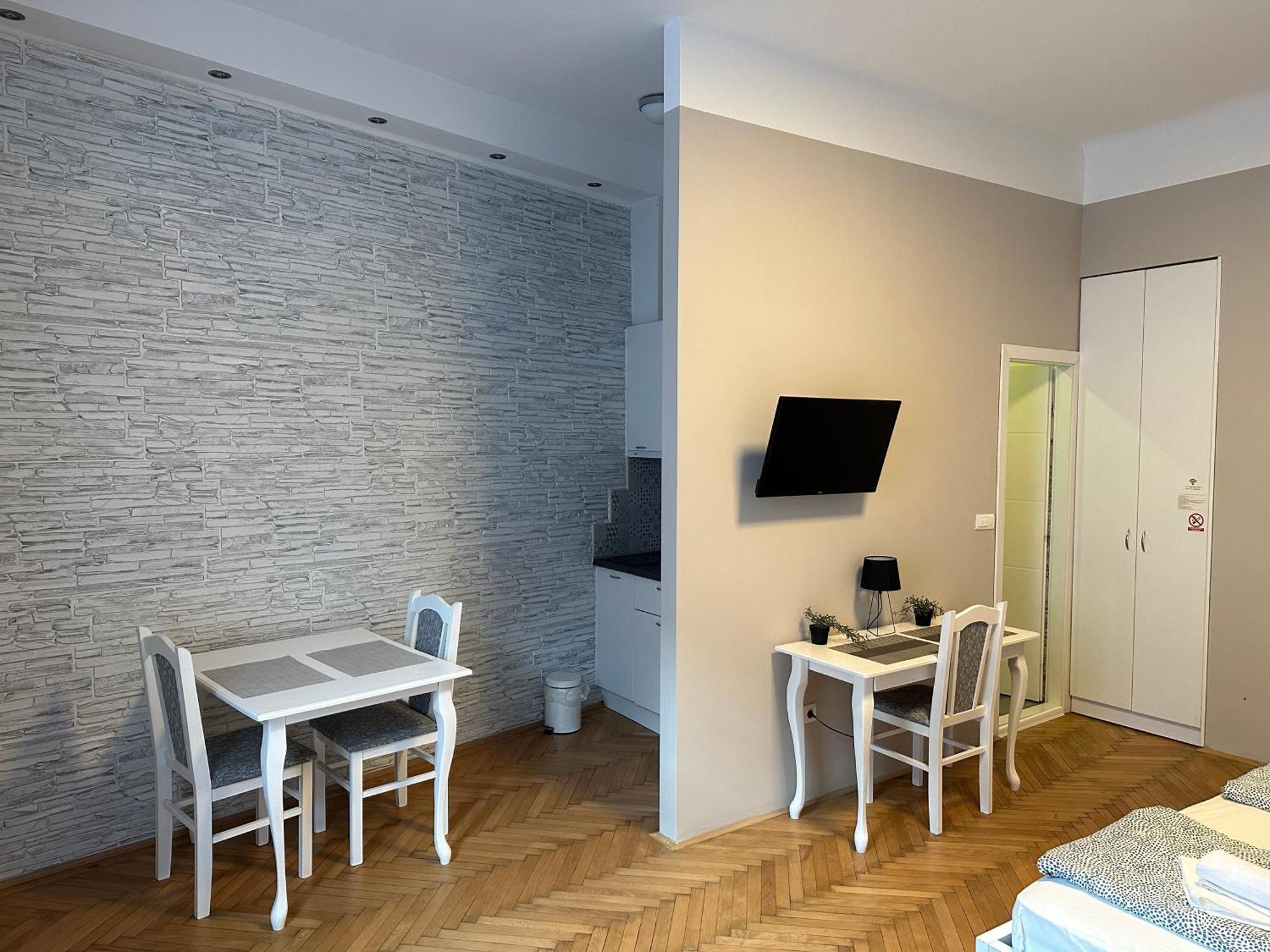 Nice 5 Apartments Сараево Экстерьер фото